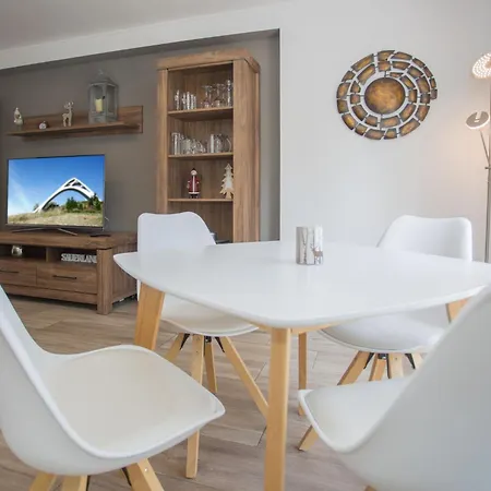 Family By Interhome